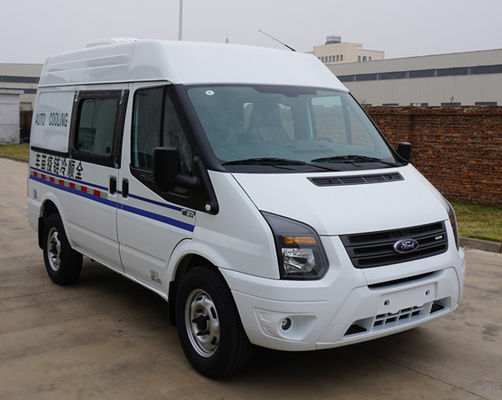 100Kw truk pendingin MT82 Ford Transit Reefer Van Putih