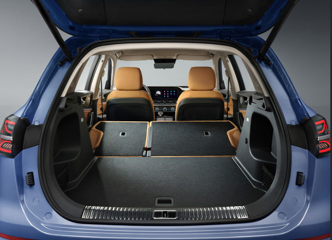 Blue Hongqi Sport Utility Vehicle 185kw 5 kursi Gasoline Hongqi Suv 6