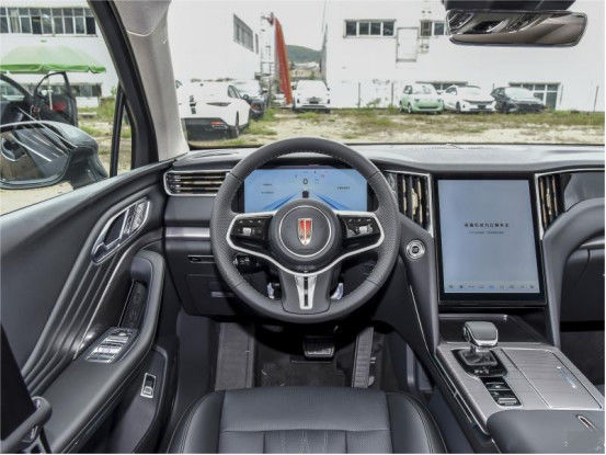 Gasoline Hongqi HS7 Kendaraan Mobil 4×4 4×2 Dengan 6 Kursi / 7 Kursi 11