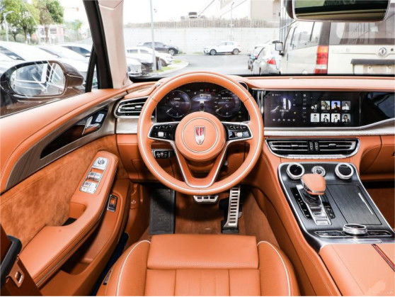 4 kursi / 5 kursi Hongqi H9 Luxury Gasoline 4×2 Limousine 13