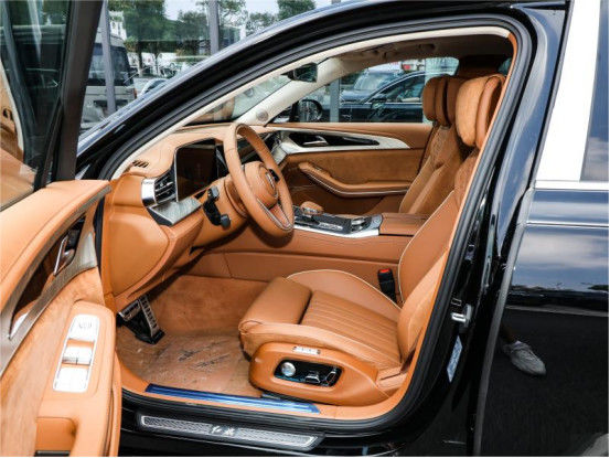 4 kursi / 5 kursi Hongqi H9 Luxury Gasoline 4×2 Limousine 11