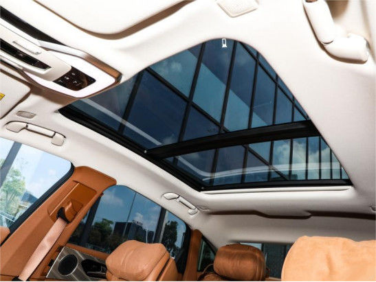 4 kursi / 5 kursi Hongqi H9 Luxury Gasoline 4×2 Limousine 8