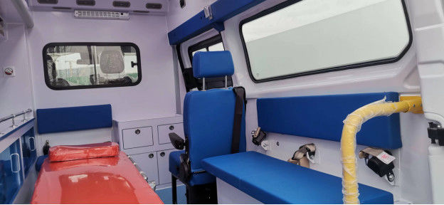 7 kursi / 8 kursi Ford Transit Ambulans Custom Diesel 4×2 7