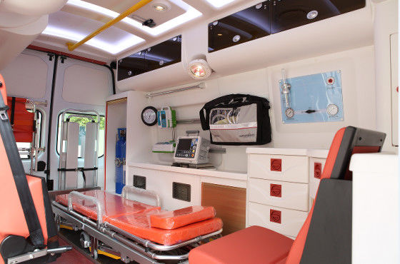9 kursi Ford Transit Ambulance 6 kursi Medi Cal Ambulance Depan Belakang 4×2 11