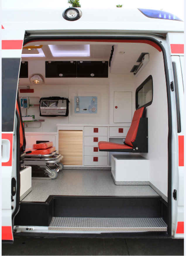 9 kursi Ford Transit Ambulance 6 kursi Medi Cal Ambulance Depan Belakang 4×2 8