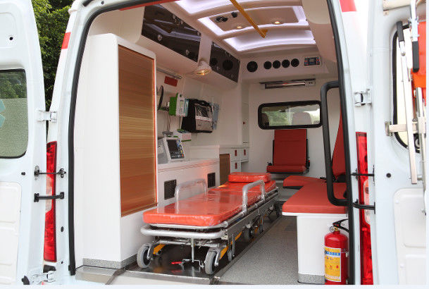 9 kursi Ford Transit Ambulance 6 kursi Medi Cal Ambulance Depan Belakang 4×2 7