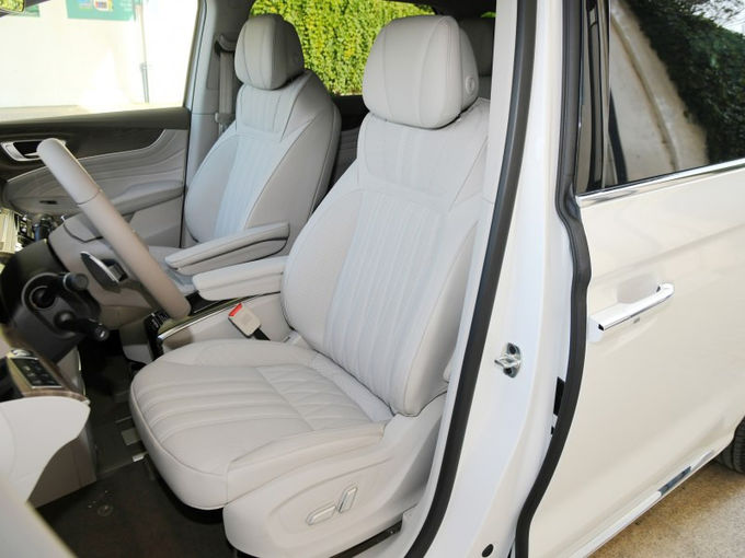 Roewe Minivan Besar MPV Vans Bensin 7 Kursi 4x2 Transmisi otomatis 7