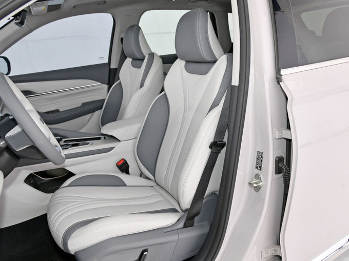 Geely Xingyue L Sport Utility Vehicle Geely Xing Yue L 5 Seater Suv 7