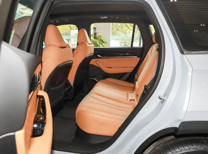 Plug In Hybrid SUV Kendaraan Mobil Off Road Mobil bensin 8
