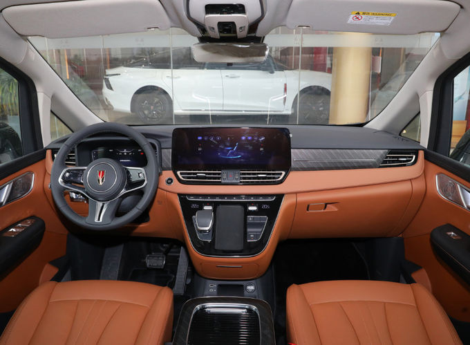 7 Seater Hongqi HQ9 Kendaraan Mobil Bisnis Resepsi 8 Kecepatan 8