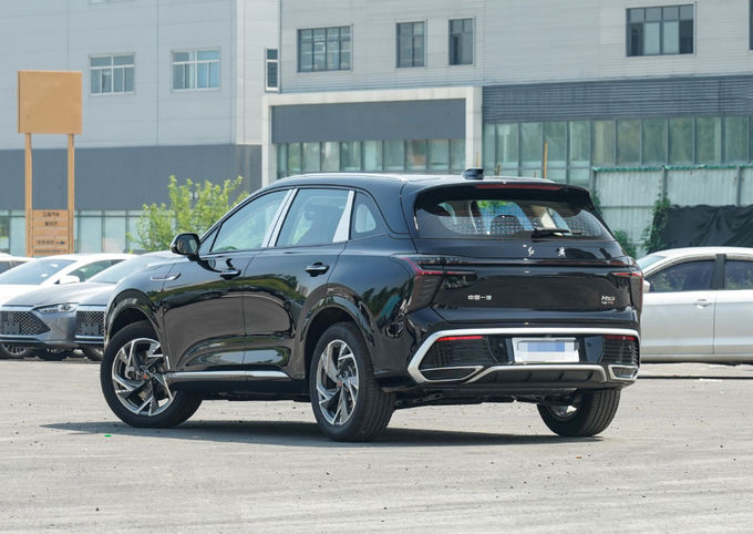 Kendaraan Hongqi Mobil 2WD 4WD 5 kursi Mobil Bensin 4×2/4×4 4