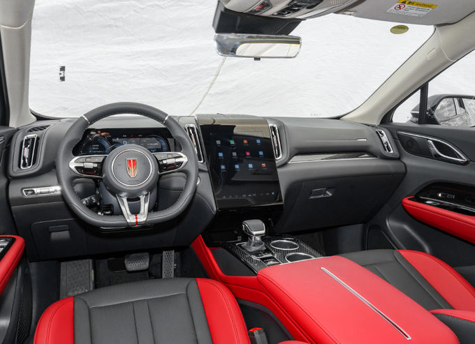 Kendaraan Hongqi Mobil 2WD 4WD 5 kursi Mobil Bensin 4×2/4×4 6