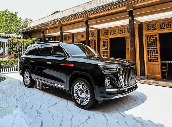 Hongqi S7 Sport Utility Vehicle 6 Seater 4 Seater SUV Gasoline 1