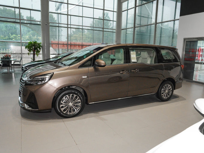 Buick Minivan MPV 7 Seater Untuk Resepsi Bisnis Perjalanan Keluarga 1