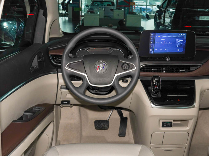 Buick Minivan MPV 7 Seater Untuk Resepsi Bisnis Perjalanan Keluarga 5