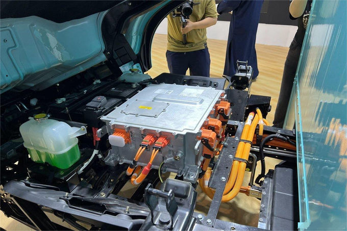 Qingling EVM600 Truk Kargo Listrik Biru Truk Listrik 4