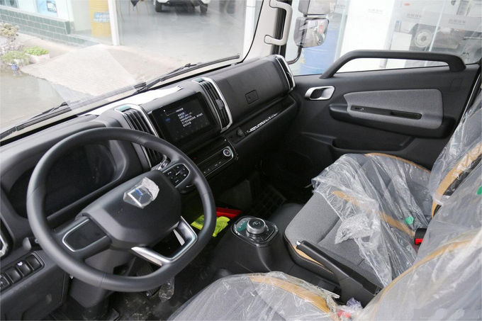 Xingzhi H8E Geely Truk Listrik Mobil EV Listrik Dengan Penggerak Dua Roda 4