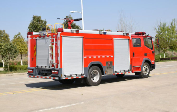 RWD 2WD 6×2 Truk Penyelamat Kebakaran Foton Tangki Air Truk Kebakaran Diesel 2