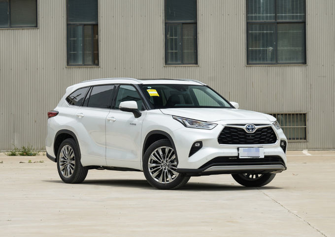 Toyota Highlander SUV Mobil Bermotor Bensin 7 Tempat Highlander Suv 1