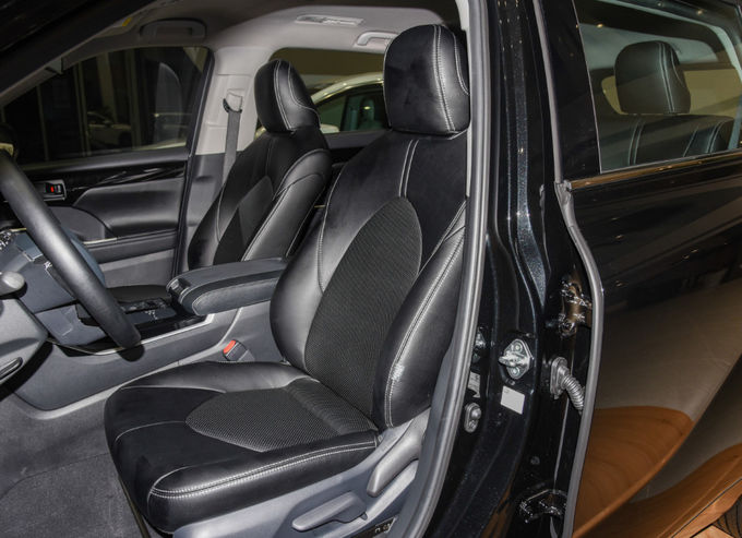 Toyota Highlander SUV Mobil Bermotor Bensin 7 Tempat Highlander Suv 9
