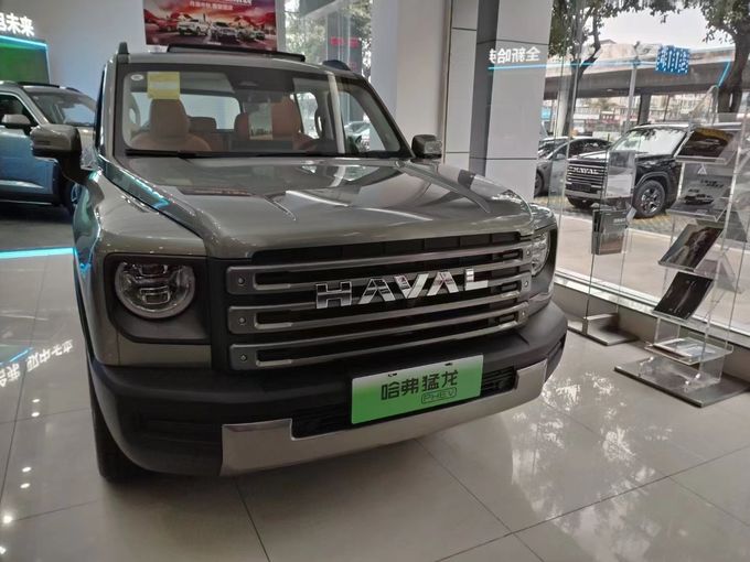 Black Great Wall Haval Raptor Plug In Extended Range Hybrid Off Road SUV 2
