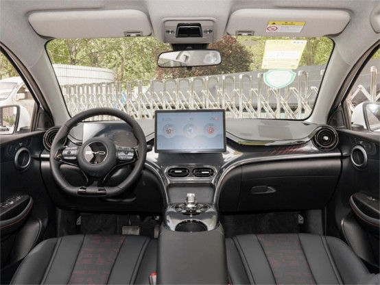 BYD Mobil Listrik Murni E2 Mewah Dua Roda Penggerak 4 × 2 Transmisi Otomatis 5