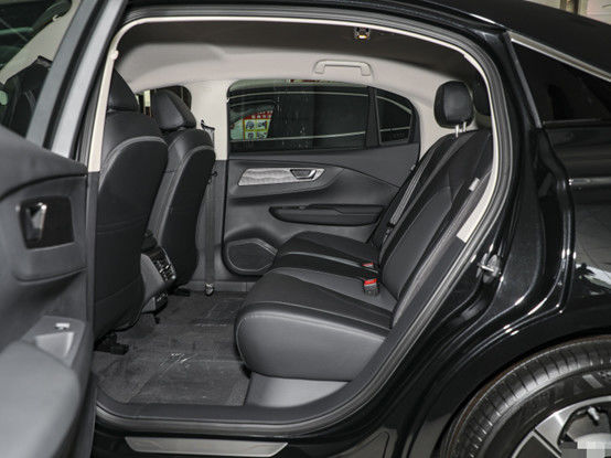 Hongqi Pure Electric Sedan 4×2 Kendaraan Transmisi Otomatis Mobil 3