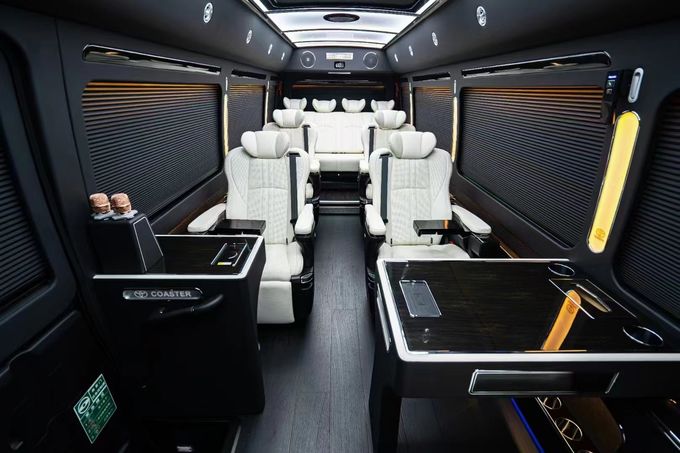 Toyota Coaster 12 Seater Bus Wisata Bensin Penggerak Belakang 4×2 Transmisi manual 9
