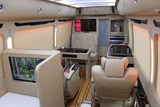 Toyota Coaster 8 Seater Bus Wisata Bus Bisnis Resepsi Bus Gasoline Rear Drive 4×2 Manual 7