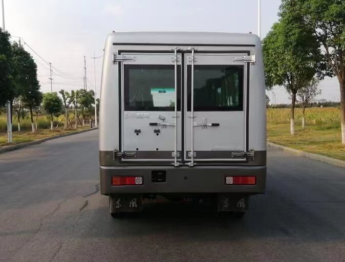 Dongfeng Four Wheel Drive Off Road Minibus Highway Bus 10-17 Kursi 4×4 Diesel Transmisi manual 4